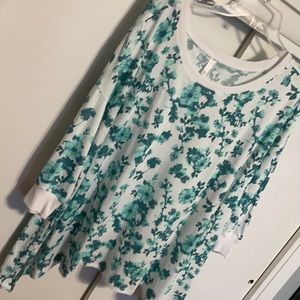 Lularoe Kate 3/4 Sharkbite T